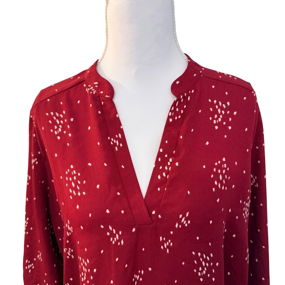 Lush Roll Tab Sleeve Blouse Women Size M Berry Red Cream Abstract Dash - Picture 2 of 8